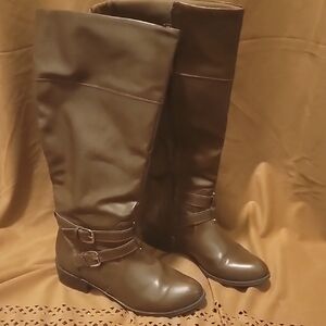 Elegant Brown Knee-High Women's Boots